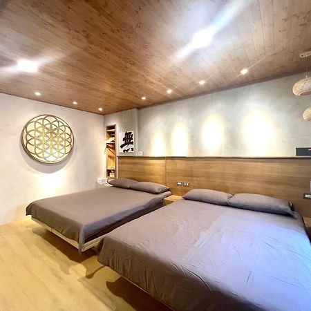 Awaken travellers Inn Tainan Buitenkant foto