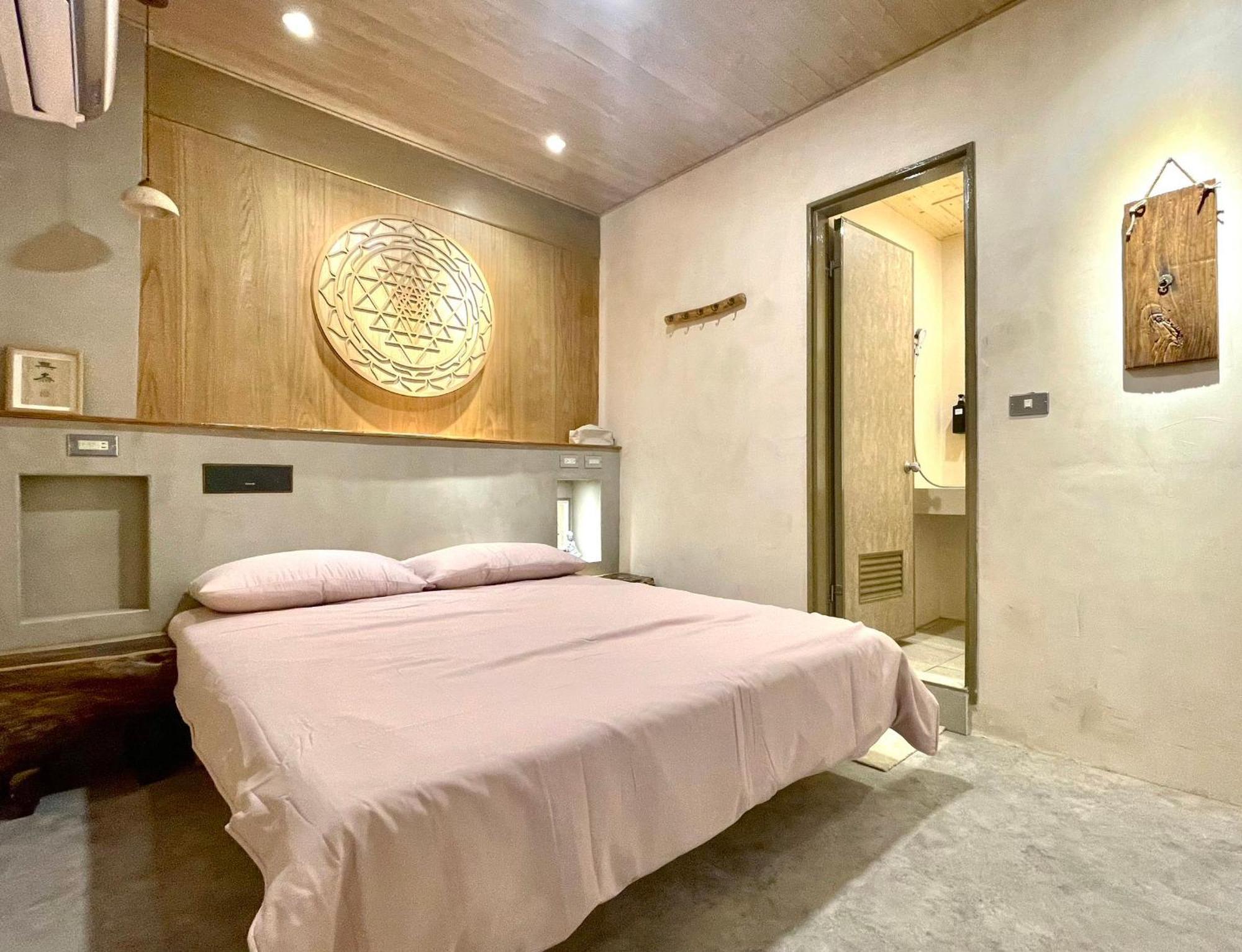 Awaken travellers Inn Tainan Buitenkant foto