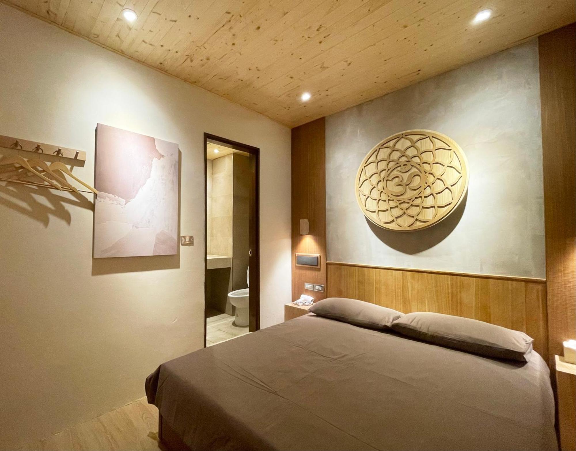 Awaken travellers Inn Tainan Buitenkant foto