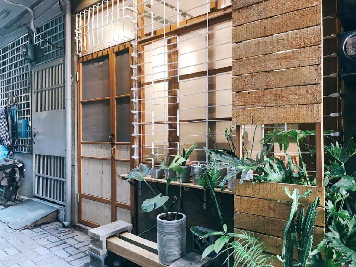 Awaken travellers Inn Tainan Buitenkant foto